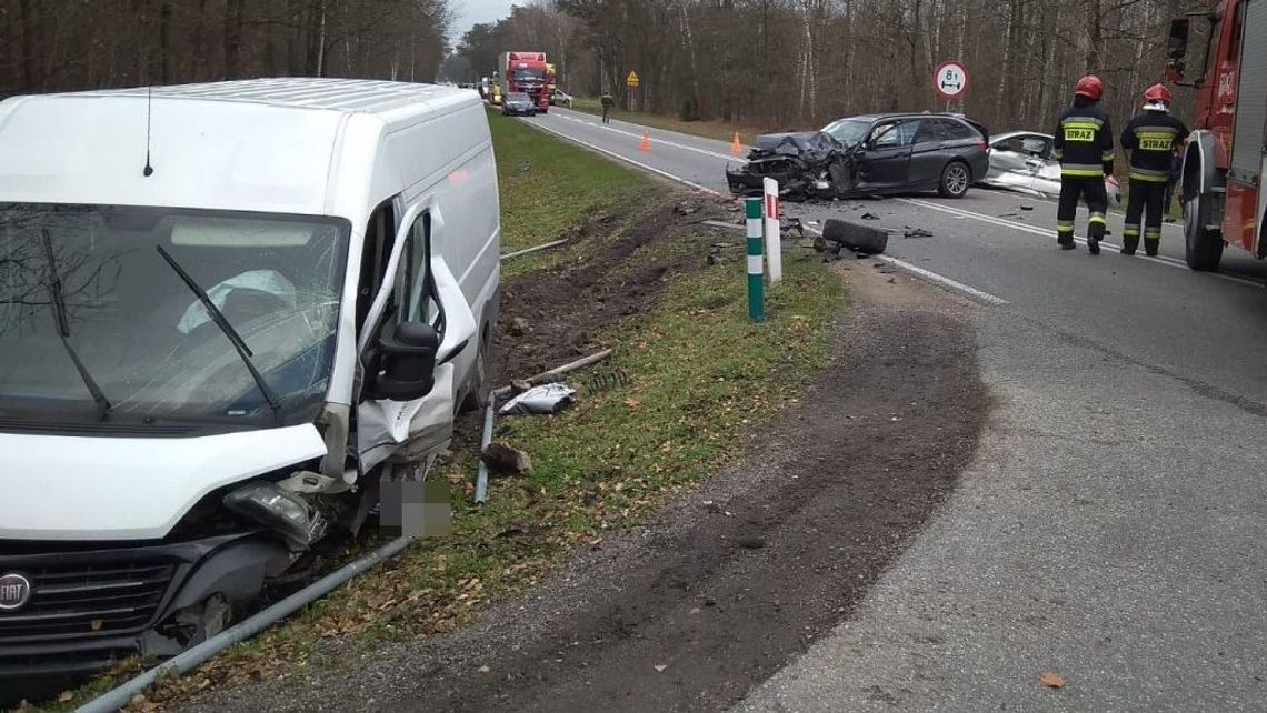 Lubelskie: Wymusiła pierwszeństwo. Doprowadziła do wypadku z dwoma innymi autami Lubelskie: Wymusiła pierwszeństwo. Doprowadziła do wypadku z dwoma innymi autami