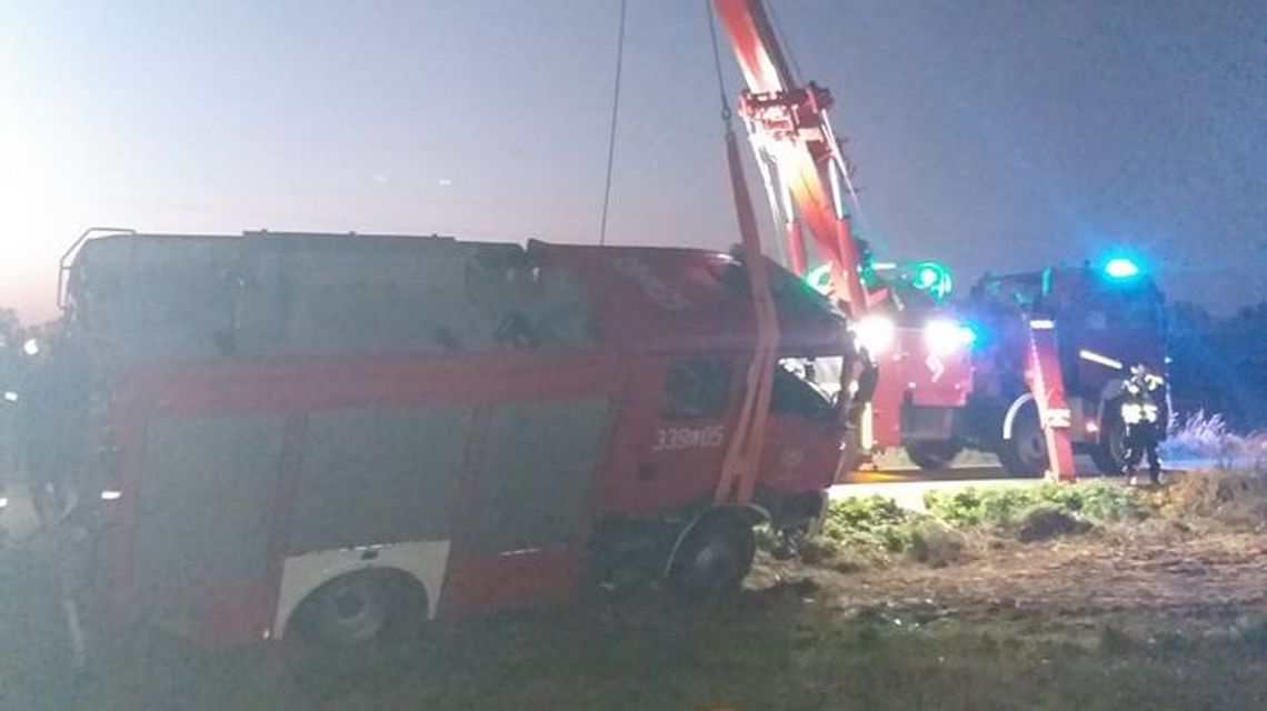 Lubelskie: Wypadek wozu strażackiego, który jechał do interwencji