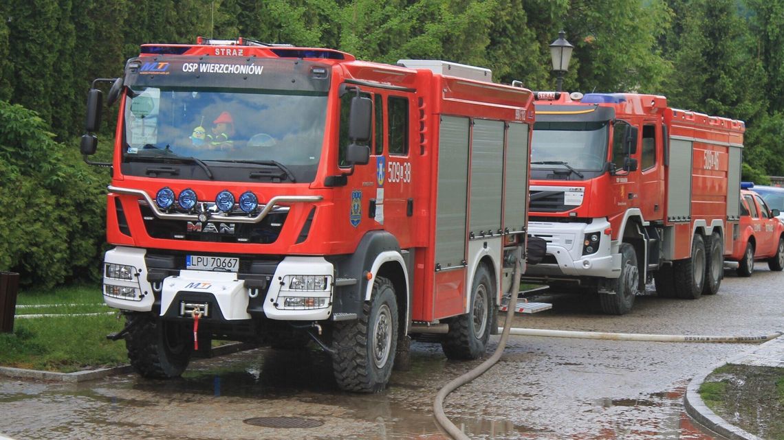 Lubelskie. Zalane piwnice, parkingi i supermarket Lubelskie. Zalane piwnice, parkingi i supermarket