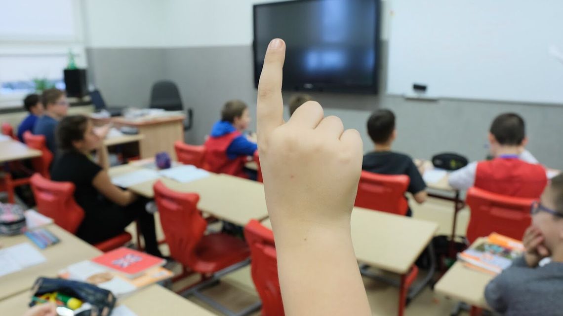 Lubelskie. Zaszczepieni uczniowie chodzą do szkoły, niezaszczepieni mają zdalne lekcje