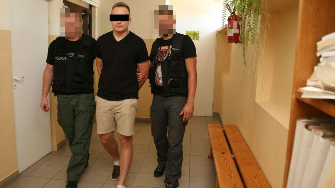 Lublin: 27-latek podpalił samochody firmy kurierskiej. Aresztowany na trzy miesiące