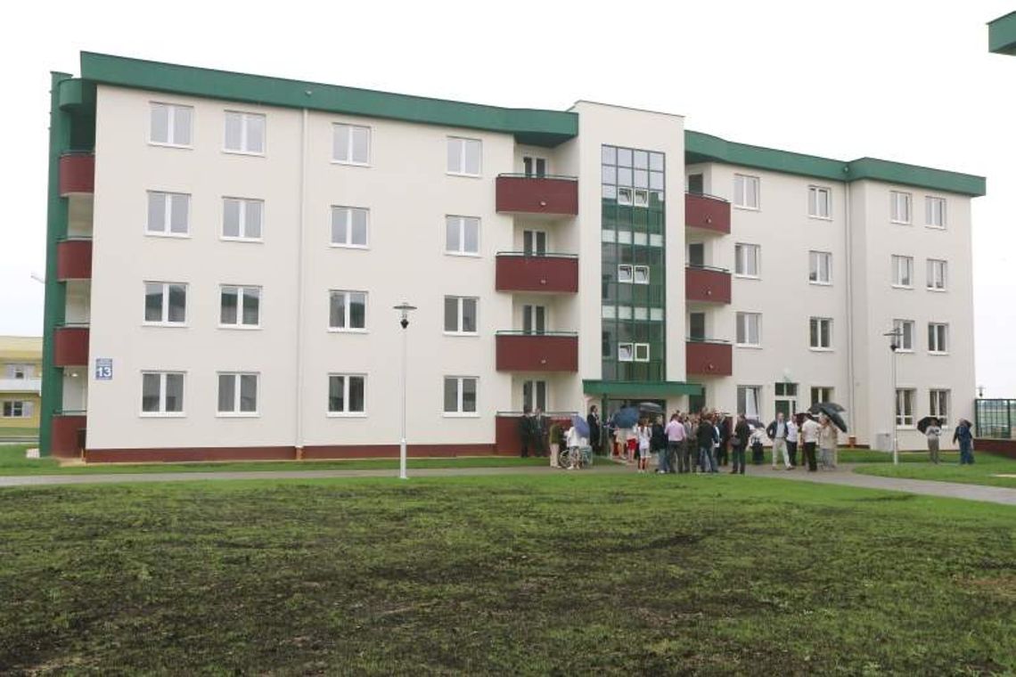 Lublin: 5 tys. osób czeka na mieszkania komunalne, dziś oddano do użytku 64 (wideo, zdjęcia)