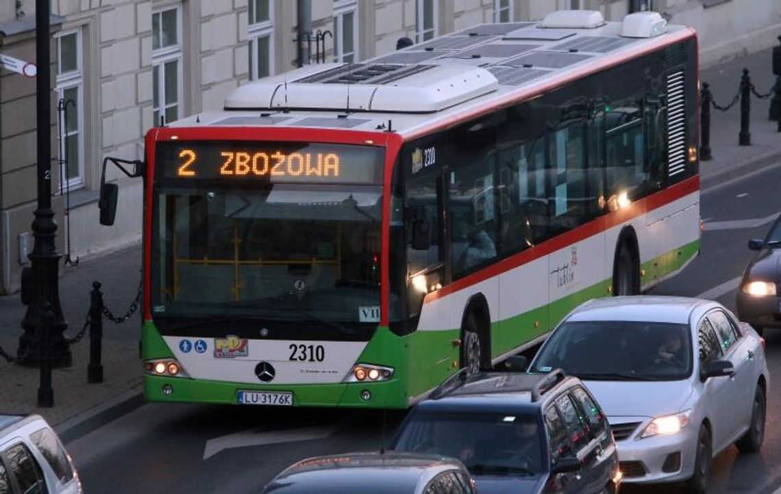 Lublin: Autobus z bateriami słonecznymi ma zaoszczędzić 10 tys. zł rocznie Lublin: Autobus z bateriami słonecznymi ma zaoszczędzić 10 tys. zł rocznie