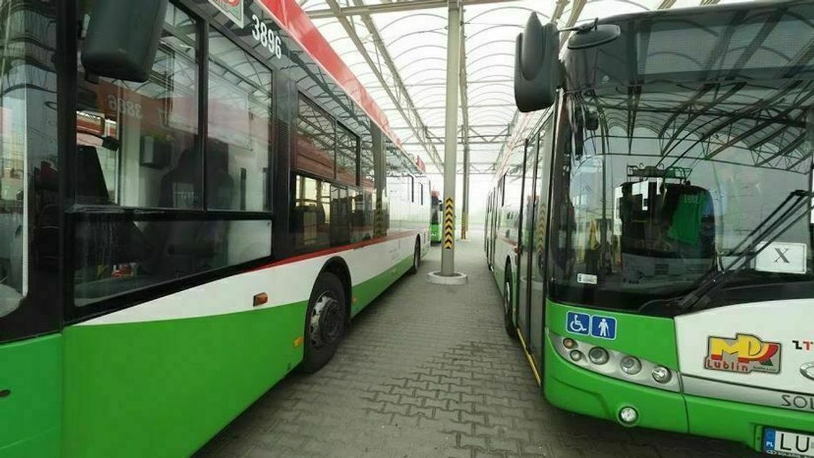 Lublin: Autobusy zmienią trasy, kierowcy już omijają rondo