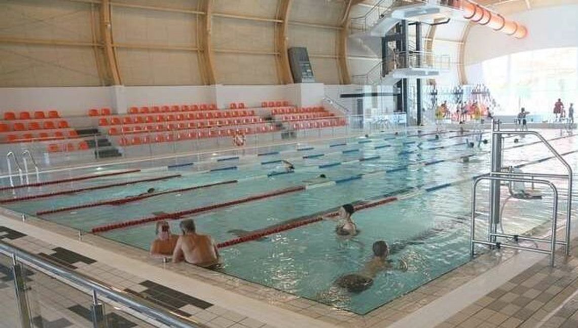 Lublin. Baseny nieczynne, bo będą je szorować Lublin. Baseny nieczynne, bo będą je szorować