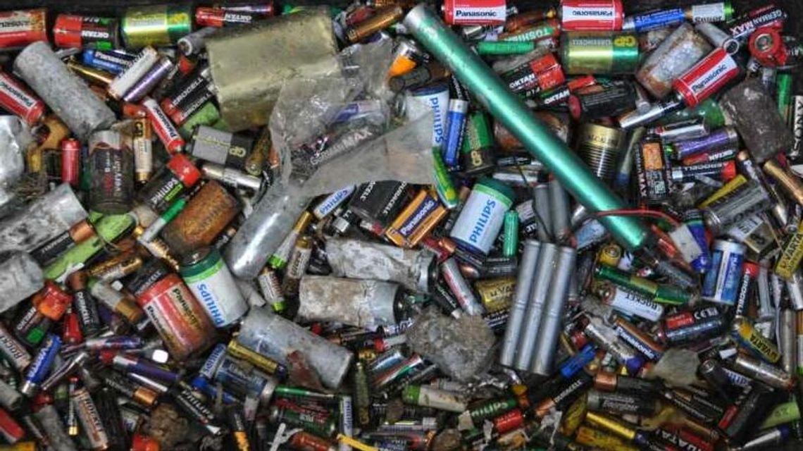 Lublin. Był kontener i już nie ma. Ze śmieciami na koniec miasta? Lublin. Był kontener i już nie ma. Ze śmieciami na koniec miasta?