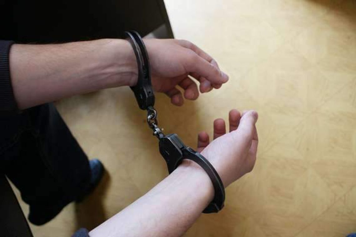 Lublin: Chcieli okraść sklep przy Narutowicza, rozpoznał ich policjant