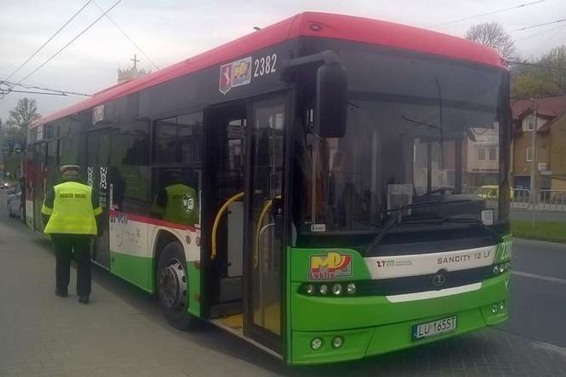 Lublin: Ciężarówka zderzyła się z autobusem MPK