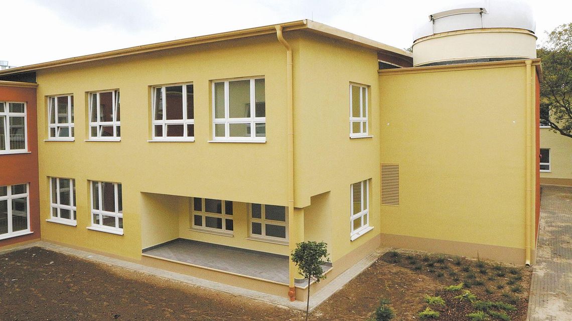 Lublin: Dobudują do szkoły segment dla przedszkolaków. Wysyp chętnych do projektowania