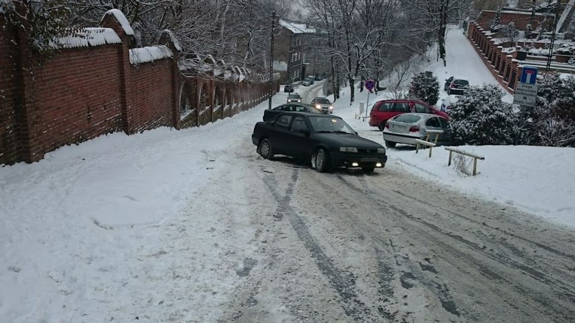 Lublin: Drogowcy zaskoczą zimę? Ulice, które odśnieżą podzielono na trzy kategorie Lublin: Drogowcy zaskoczą zimę? Ulice, które odśnieżą podzielono na trzy kategorie