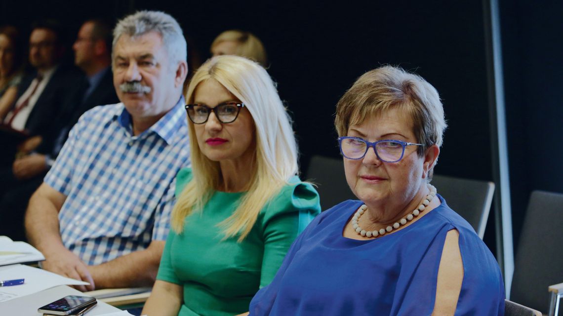 Lublin: Duża kasa na otarcie łez. Nagrody dla ponad 1000 urzędników