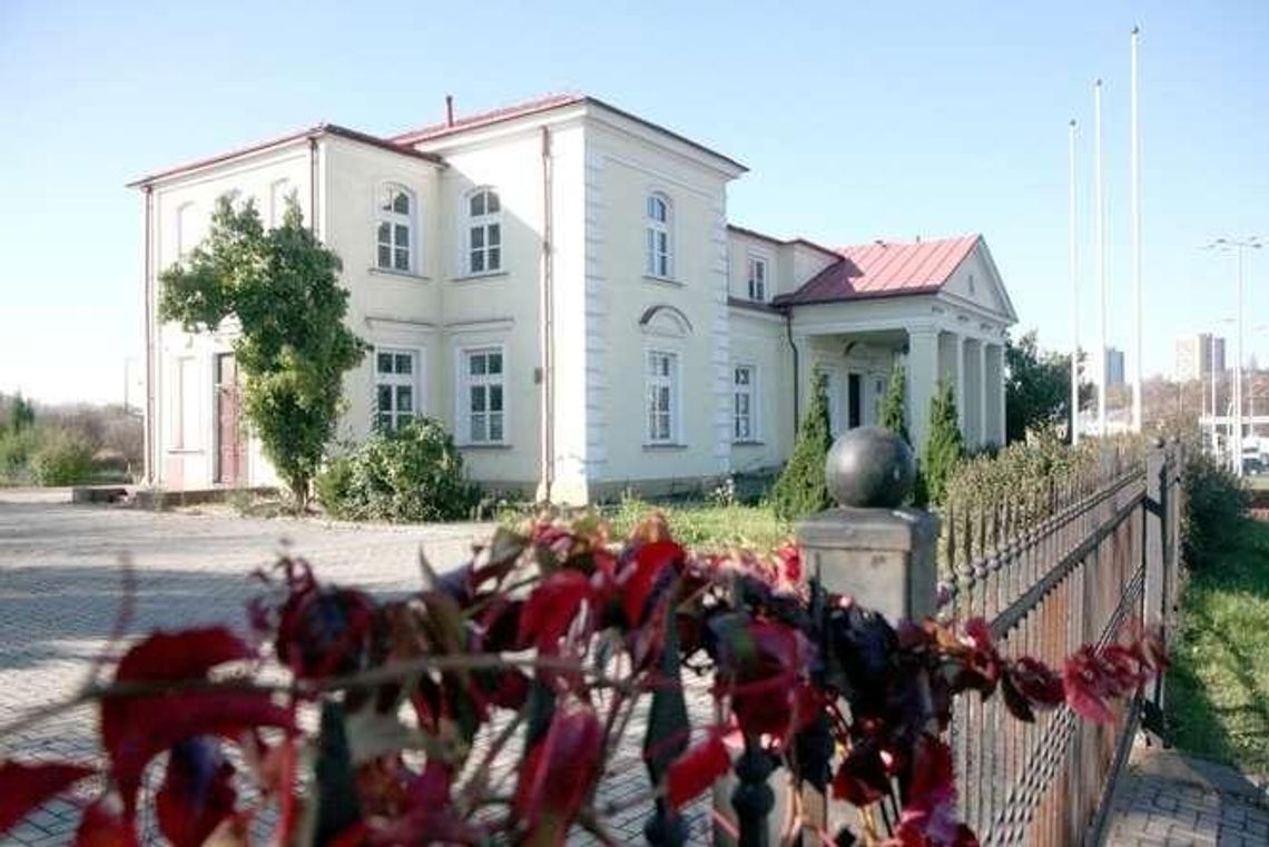 Lublin: Dworek Grafa niechciany. Ratusz zrezygnuje ze sprzedaży? Co z innymi budynkami?