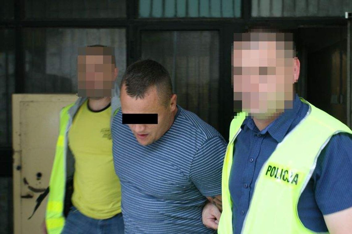 Lublin: Dyrektor banku BZ WBK wyprowadzony w kajdankach. Niedawno dostał awans