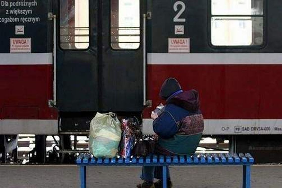 Lublin: Egipcjanin obnażał się w pociągu Lublin: Egipcjanin obnażał się w pociągu