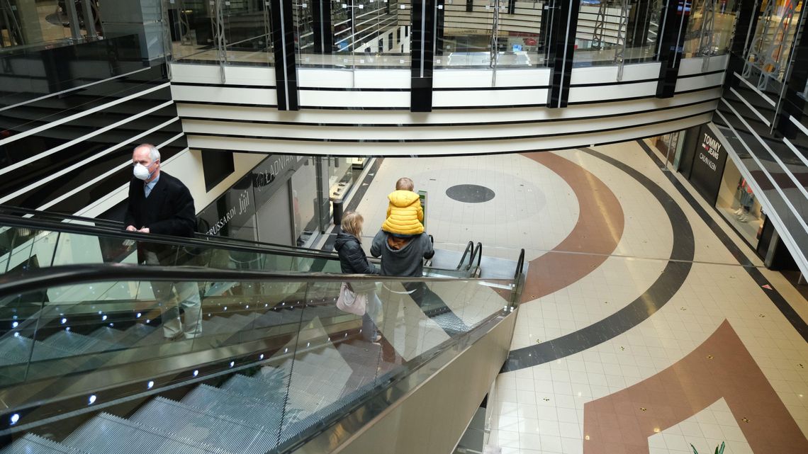 Lublin: Galerie handlowe proszą miasto o pomoc. "Ta epidemia będzie nas bolała jeszcze przez kilka miesięcy" Lublin: Galerie handlowe proszą miasto o pomoc. "Ta epidemia będzie nas bolała jeszcze przez kilka miesięcy"