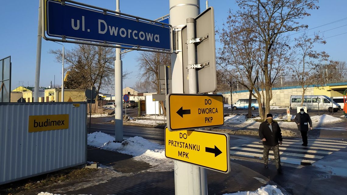 Lublin: Inaczej jedziemy na dworzec PKP. Żółte tabliczki "witają" kierowców [zdjęcia]