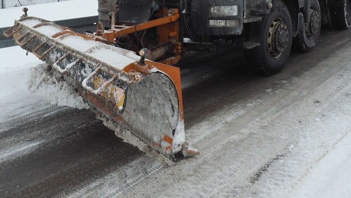 Lublin. Kierowca pługopiaskarki mógł spowodować tragedię