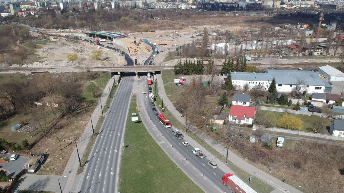 Lublin: Kierowcy na Wrotkowie utknęli w wielkich korkach 