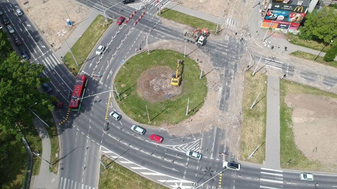 Lublin: Kłopoty dla kierowców na rondzie Honorowych Krwiodawców Lublin: Kłopoty dla kierowców na rondzie Honorowych Krwiodawców