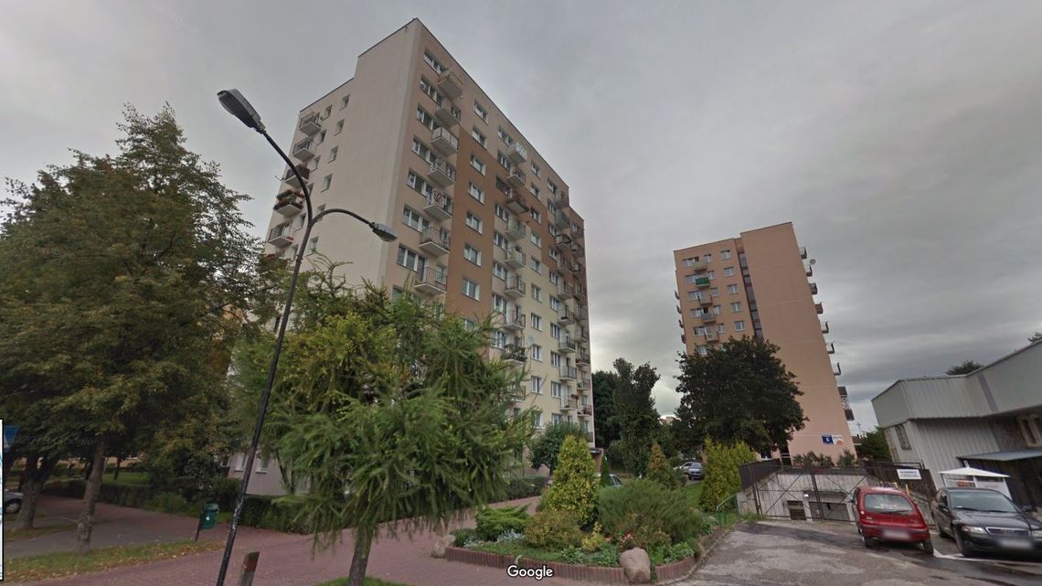 Lublin: Mężczyzna lunatykował i wypadł z 6 piętra bloku? Zginął na miejscu
