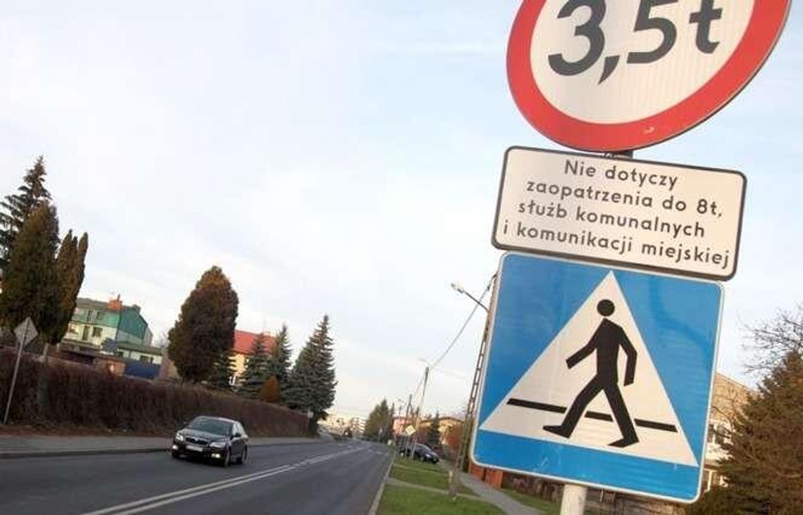 Lublin: Mieszkańcy mają dość, proszą o zamknięcie drogi dla ciężarówek