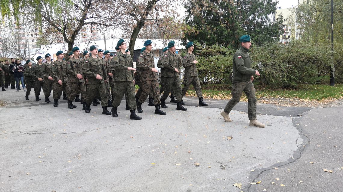 Lublin: Mieszkańcy ul. Paganiniego podzieleni ws. odgłosów z pobliskiej szkoły Lublin: Mieszkańcy ul. Paganiniego podzieleni ws. odgłosów z pobliskiej szkoły