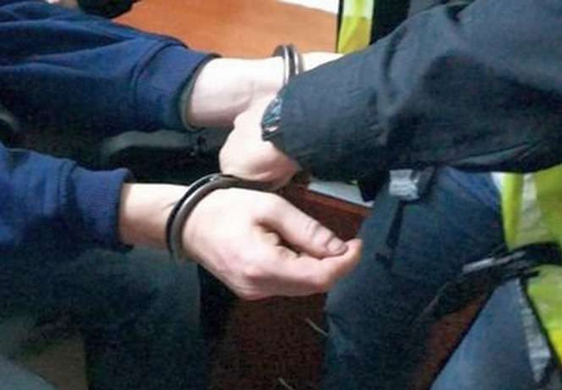 Lublin: Mieszkaniec Warszawy wybił butelką szybę w autobusie MPK