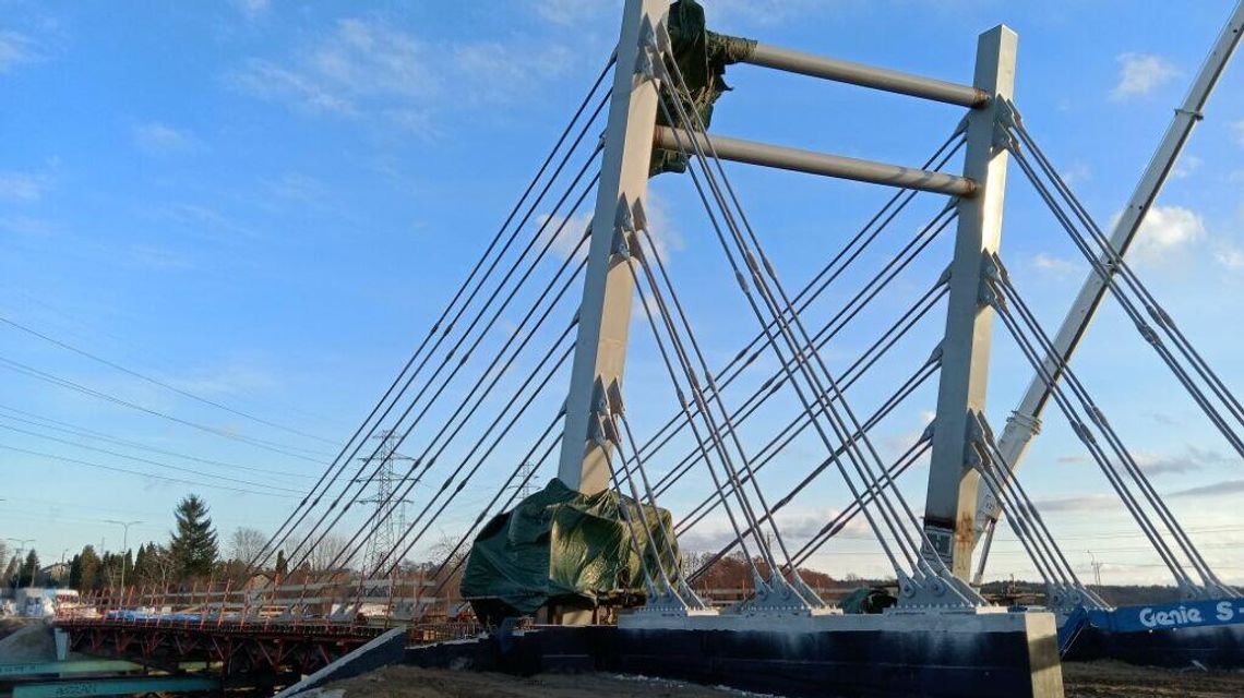 Lublin. Most miał być gotowy jesienią, a będzie na wiosnę Lublin. Most miał być gotowy jesienią, a będzie na wiosnę