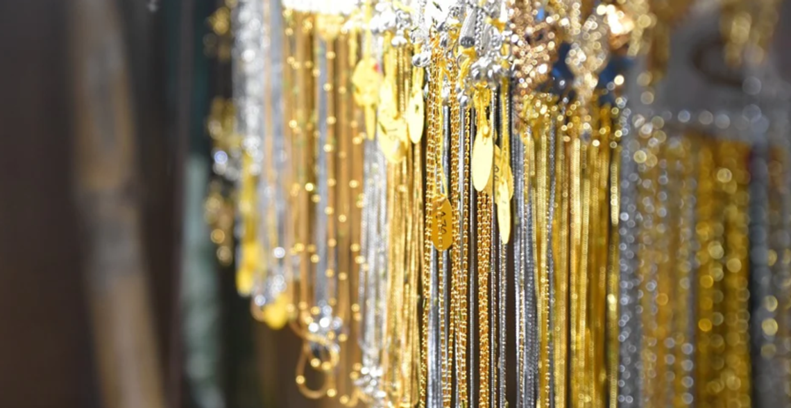 Lublin. Napad na jubilera. W maskach klownów ukradli 2 mln zł Lublin. Napad na jubilera. W maskach klownów ukradli 2 mln zł