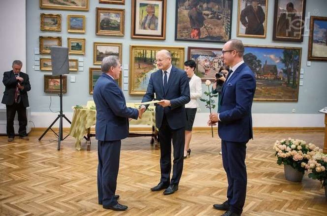 Lublin: Nauczyciele z nagrodami od prezydenta. Każdy dostał po 4200 zł
