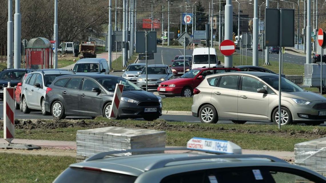 Lublin: Nocne utrudnienia na ul. Krochmalnej Lublin: Nocne utrudnienia na ul. Krochmalnej