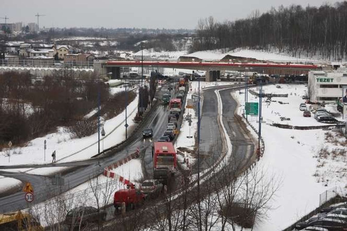 Lublin: Nowa organizacja ruchu na skrzyżowaniu Solidarności-Sikorskiego