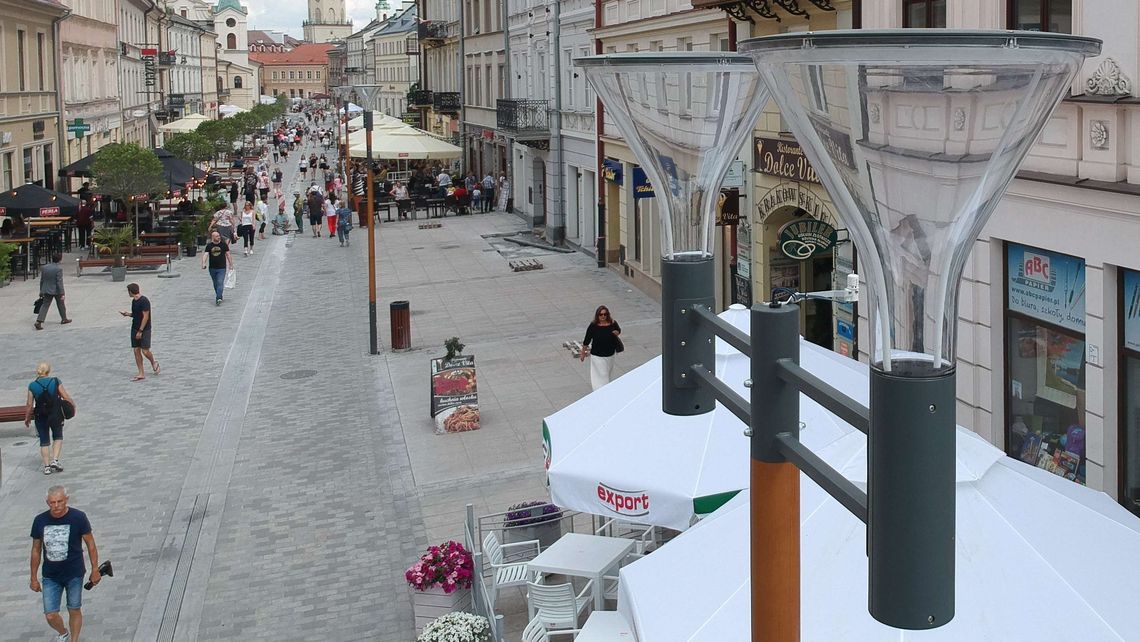 Lublin: Nowe latarnie już na deptaku Lublin: Nowe latarnie już na deptaku