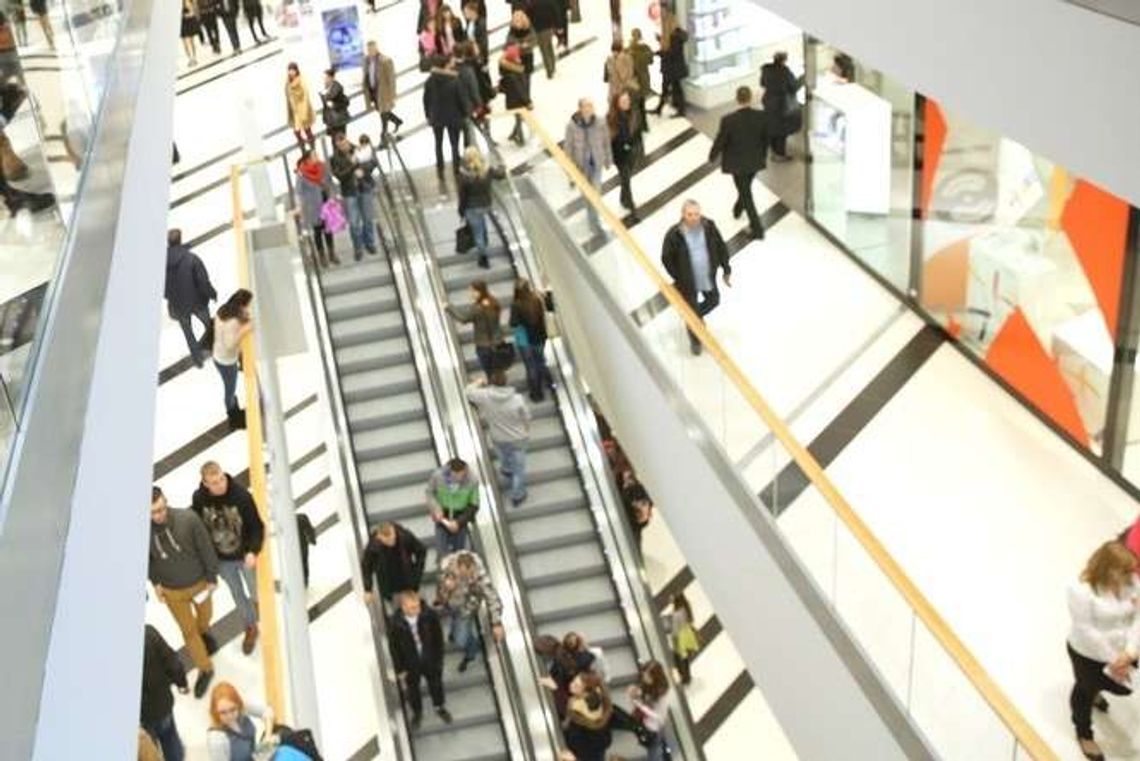 Lublin: Nowy supermarket spożywczy w Tarasach Zamkowych Lublin: Nowy supermarket spożywczy w Tarasach Zamkowych