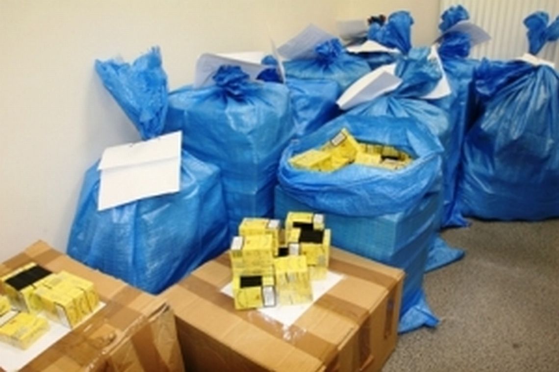 Lublin: Obywatel Armenii wpadł z nielegalnymi papierosami i spirytusem Lublin: Obywatel Armenii wpadł z nielegalnymi papierosami i spirytusem