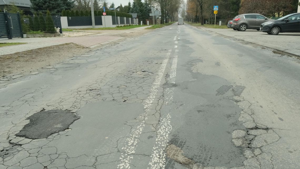 Lublin. Od lat czekają na przebudowę drogi. Projekt jest, nie ma pieniędzy