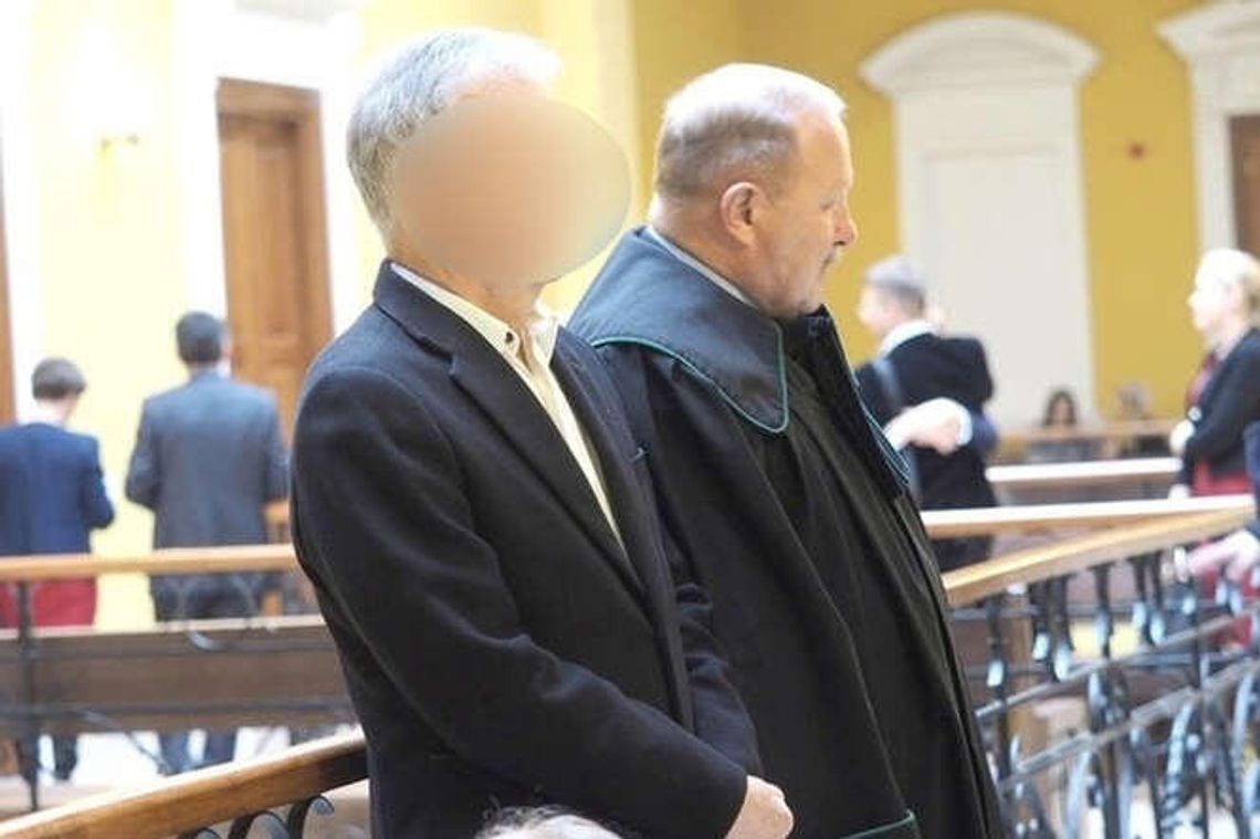 Lublin: Ordynator ukarany za napastowanie lekarek