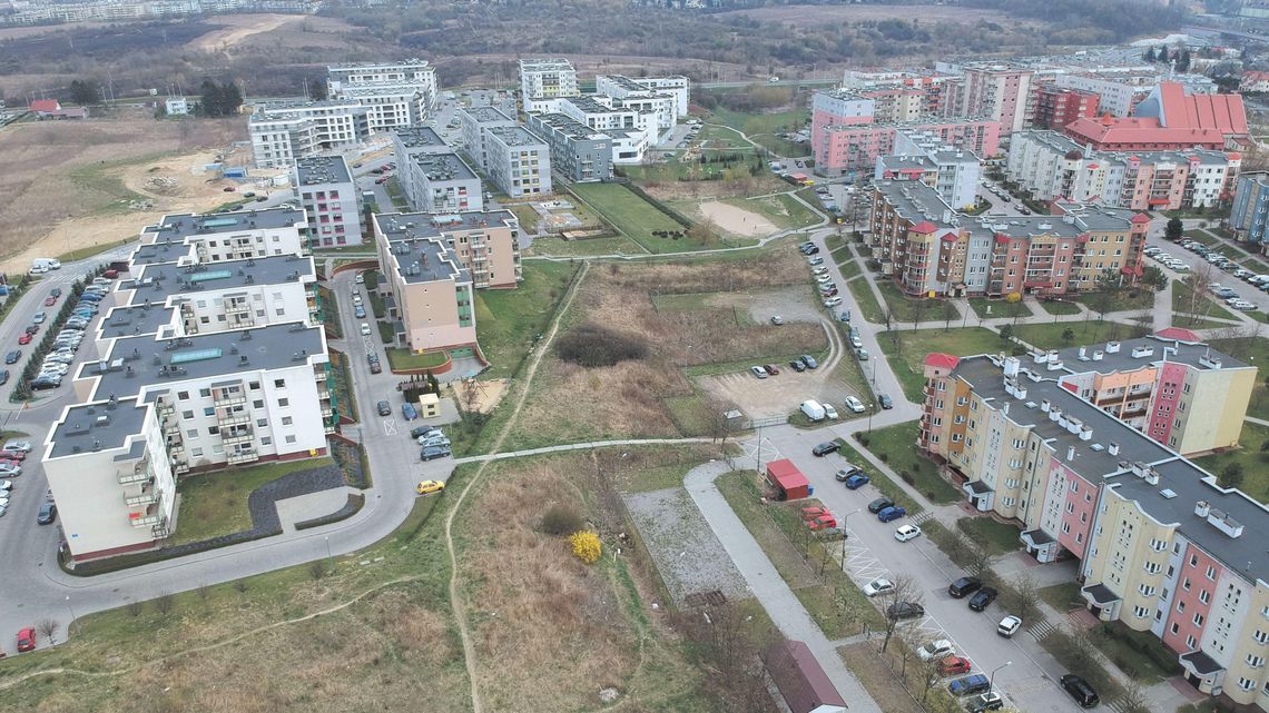 Lublin: Osiedle Botanik poczeka na wyrok. Deweloper chce zabudować teren pomiędzy blokami