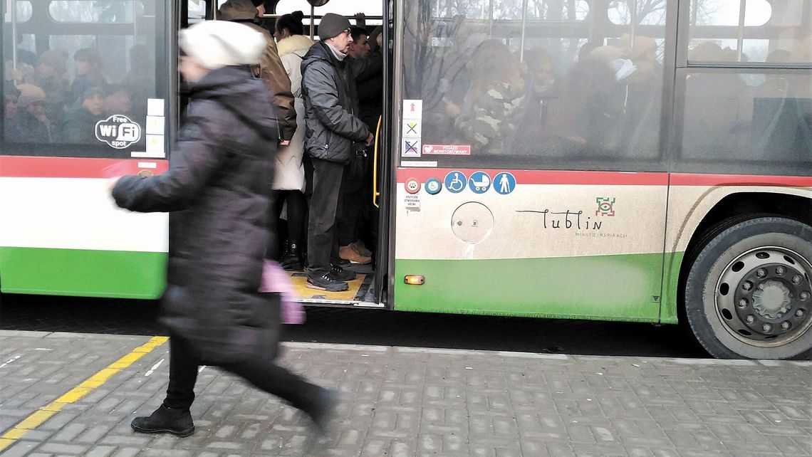 Lublin oszczędza na kursach. Pasażerowie skarżą się na odchudzony rozkład jazdy autobusów i trolejbusów Lublin oszczędza na kursach. Pasażerowie skarżą się na odchudzony rozkład jazdy autobusów i trolejbusów