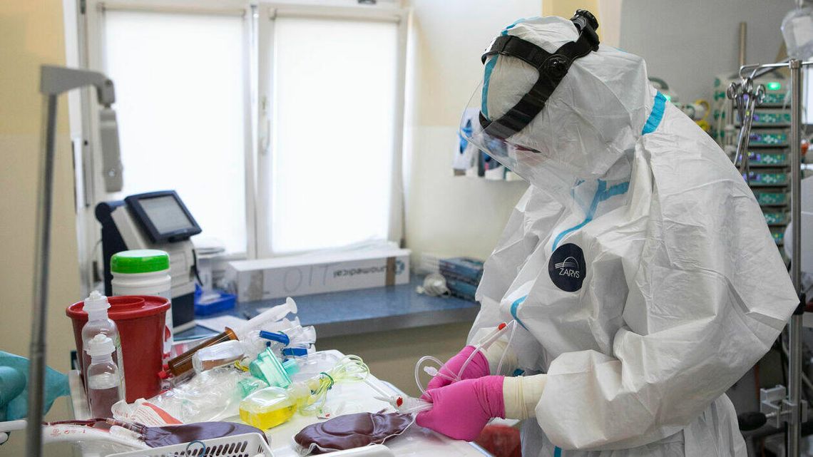 Lublin. Pacjent "świadomie unikał szczepień". Nie żyje