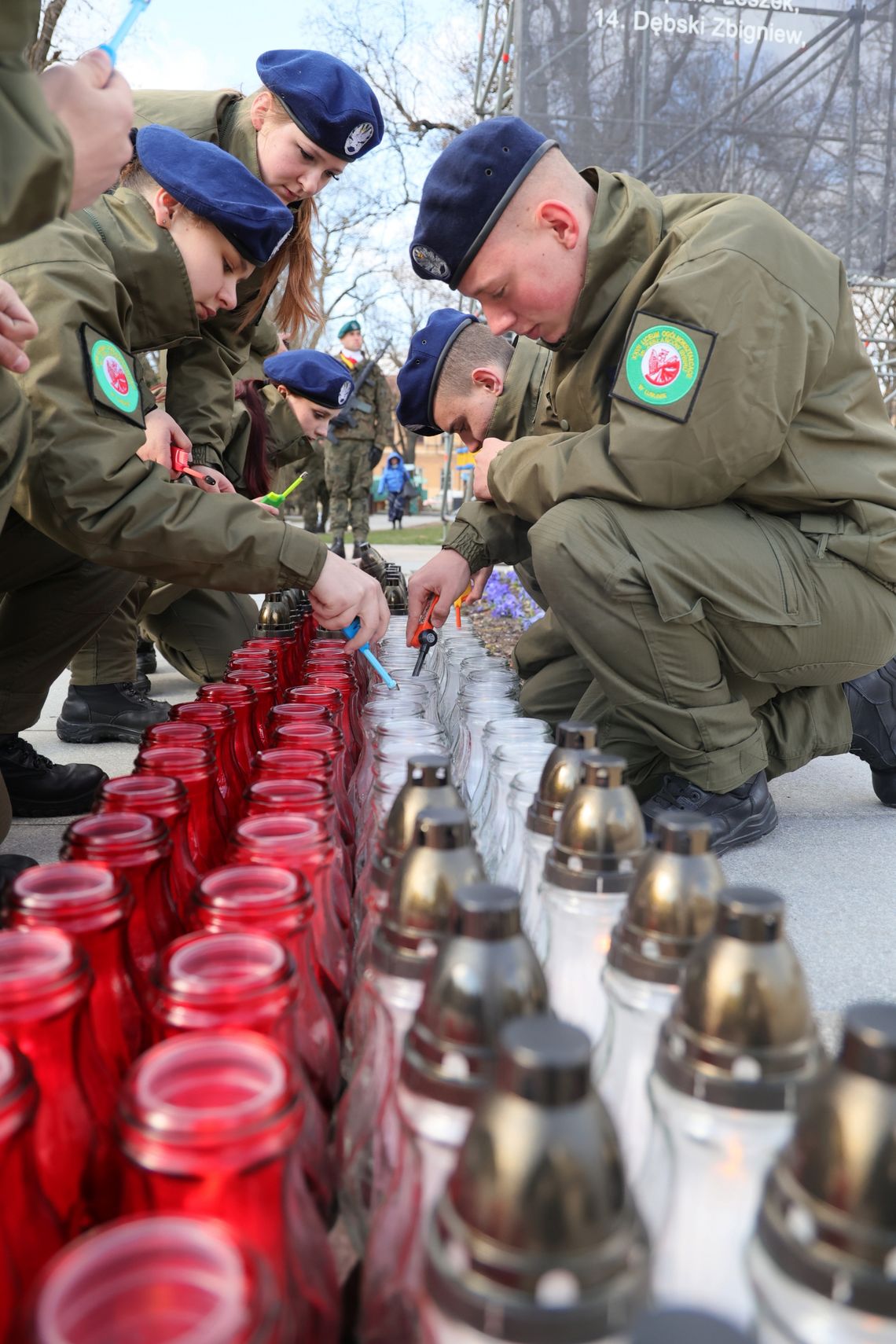 Lublin pamięta i oddaje hołd ofiarom katastrofy smoleńskiej Lublin pamięta i oddaje hołd ofiarom katastrofy smoleńskiej