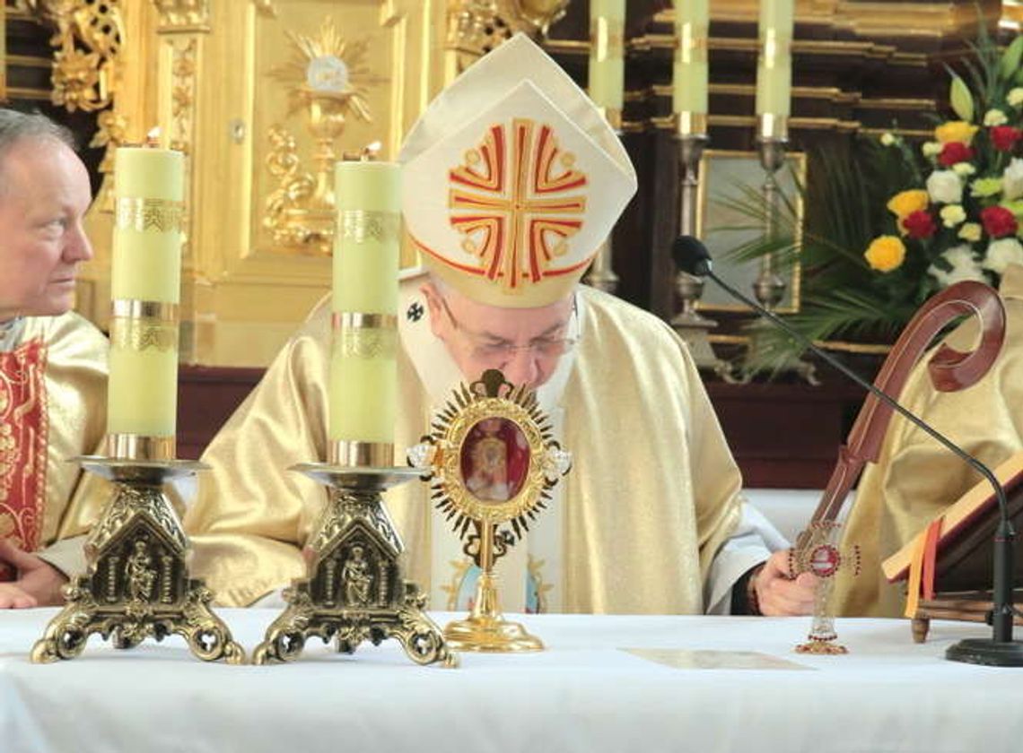 Lublin: Parafia św. Mikołaja z relikwiami patrona (zdjęcia)