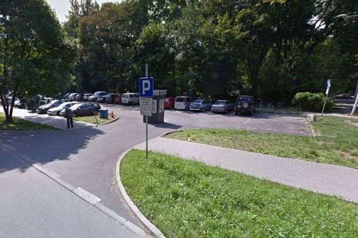 Lublin: Parking przy ul. Obrońców Pokoju do wzięcia Lublin: Parking przy ul. Obrońców Pokoju do wzięcia