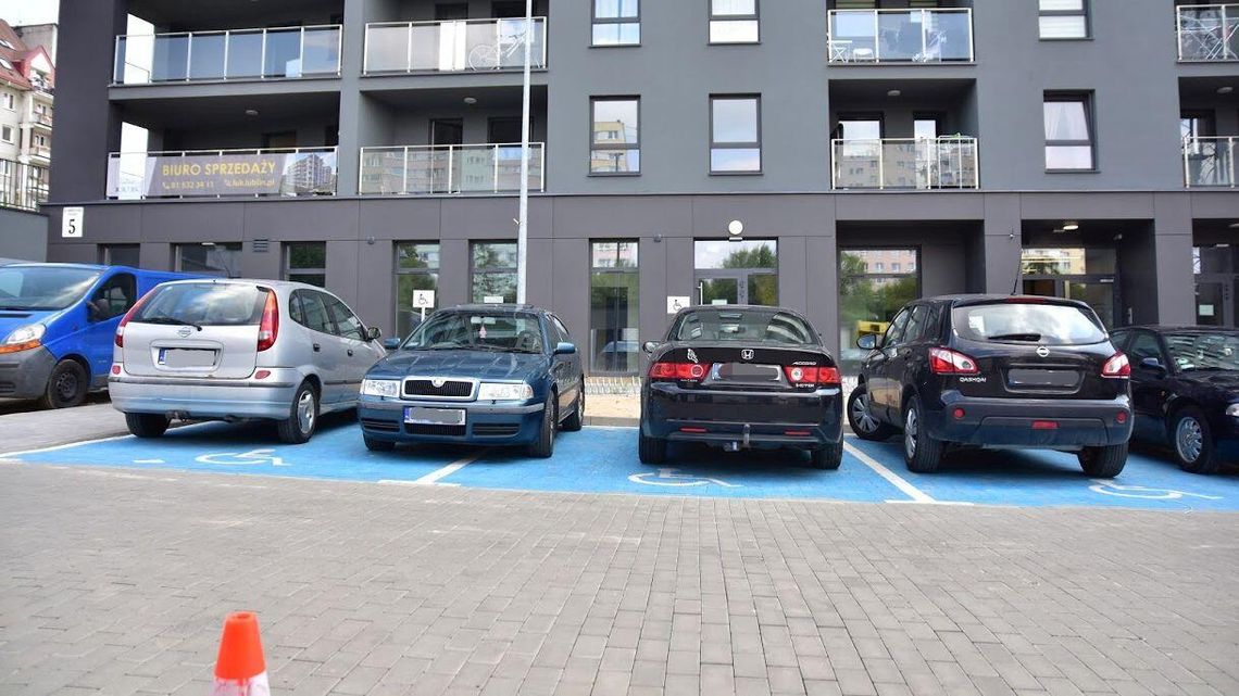 Lublin: Parkują na miejscach dla niepełnosprawnych. Straż Miejska bezradna