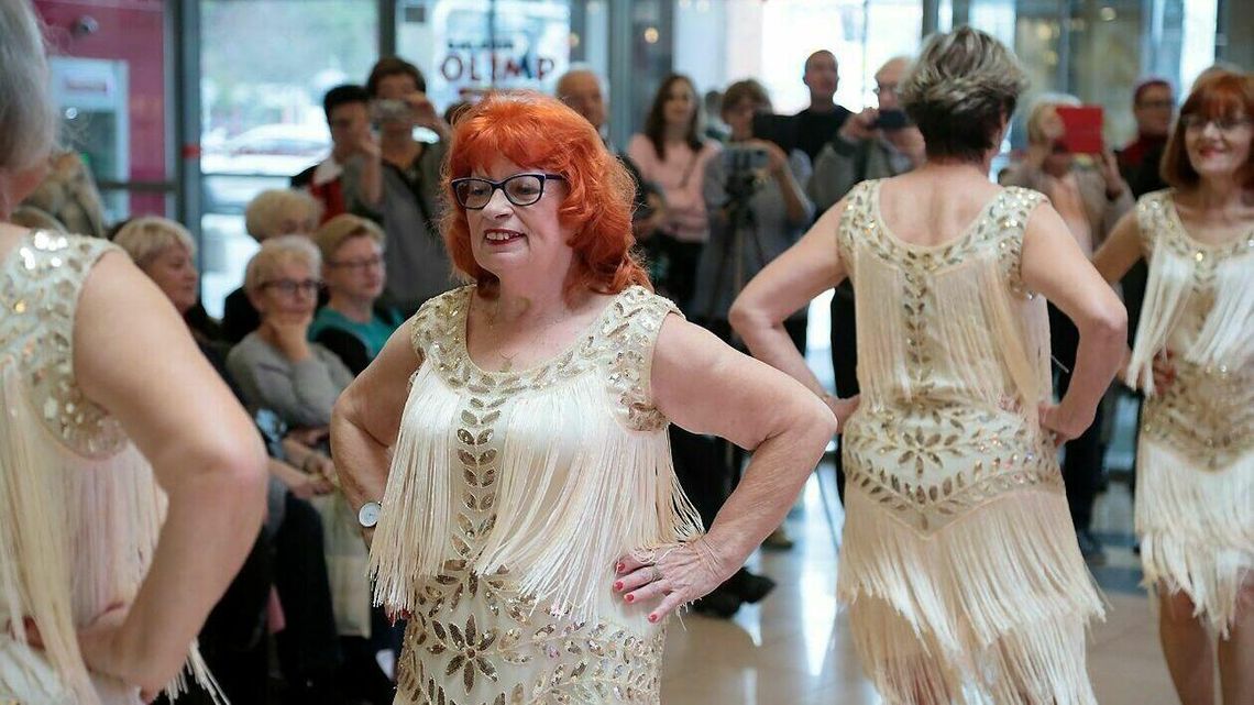 Lublin. Piękna babcia i przystojny dziadek na pokazie mody