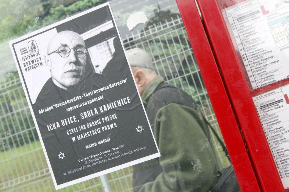 Lublin: Policja tropi autora antysemickich plakatów Lublin: Policja tropi autora antysemickich plakatów