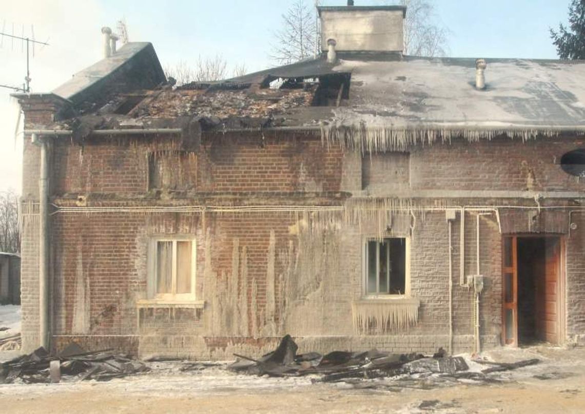 Lublin: Pożar domu przy ul. Spółdzielczości Pracy Lublin: Pożar domu przy ul. Spółdzielczości Pracy