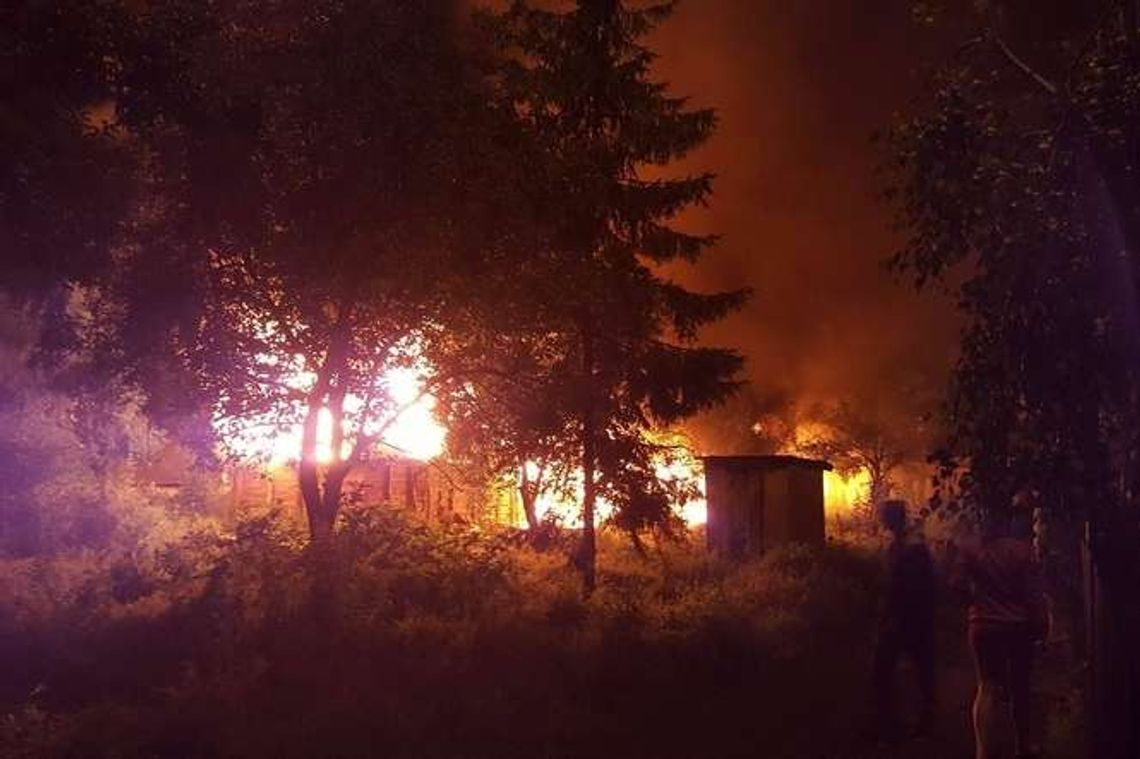 Lublin: Pożar na ul. Dzierżawnej. 100 tys. zł strat Lublin: Pożar na ul. Dzierżawnej. 100 tys. zł strat