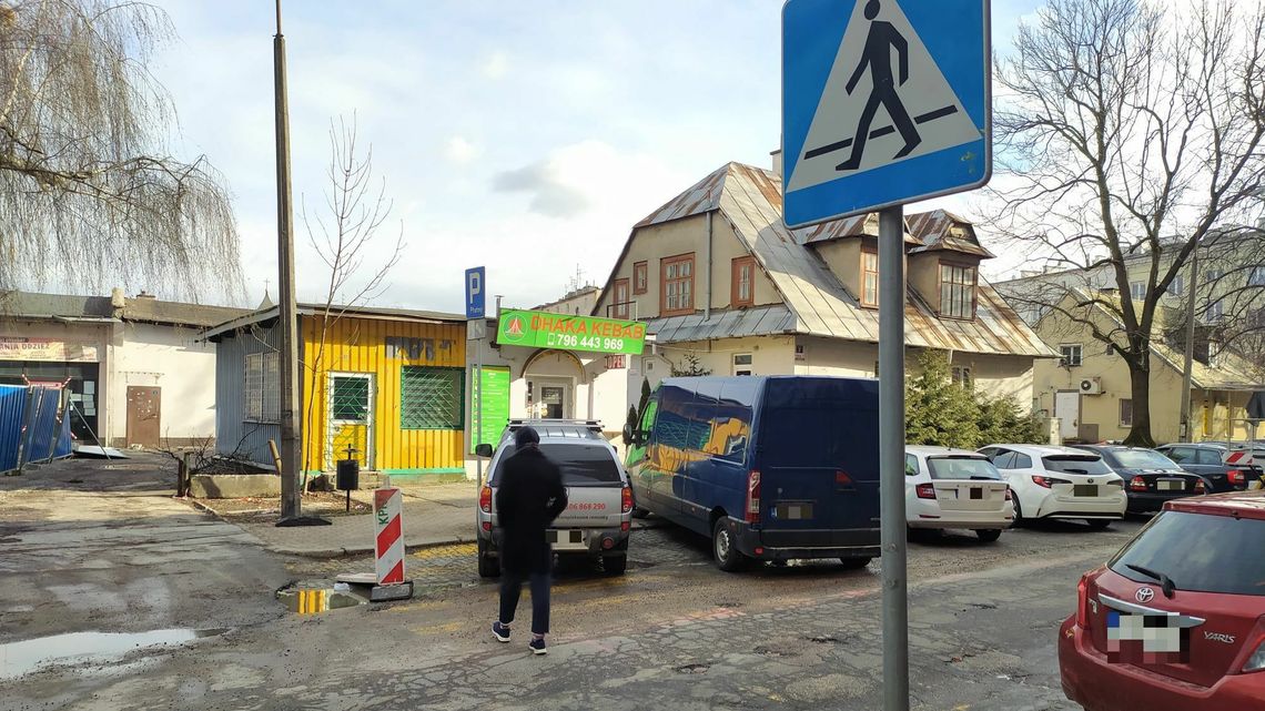 Lublin: Problem z przejściem na Wieniawskiej. Oznakowanie do poprawki Lublin: Problem z przejściem na Wieniawskiej. Oznakowanie do poprawki