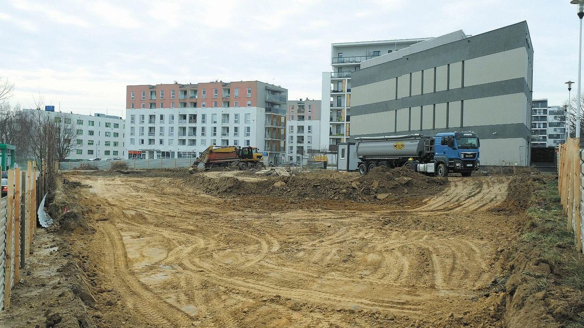 Lublin. Prokurator przyjrzy się budowie "budynku usługowego z częścią noclegową". Doniósł sąsiad